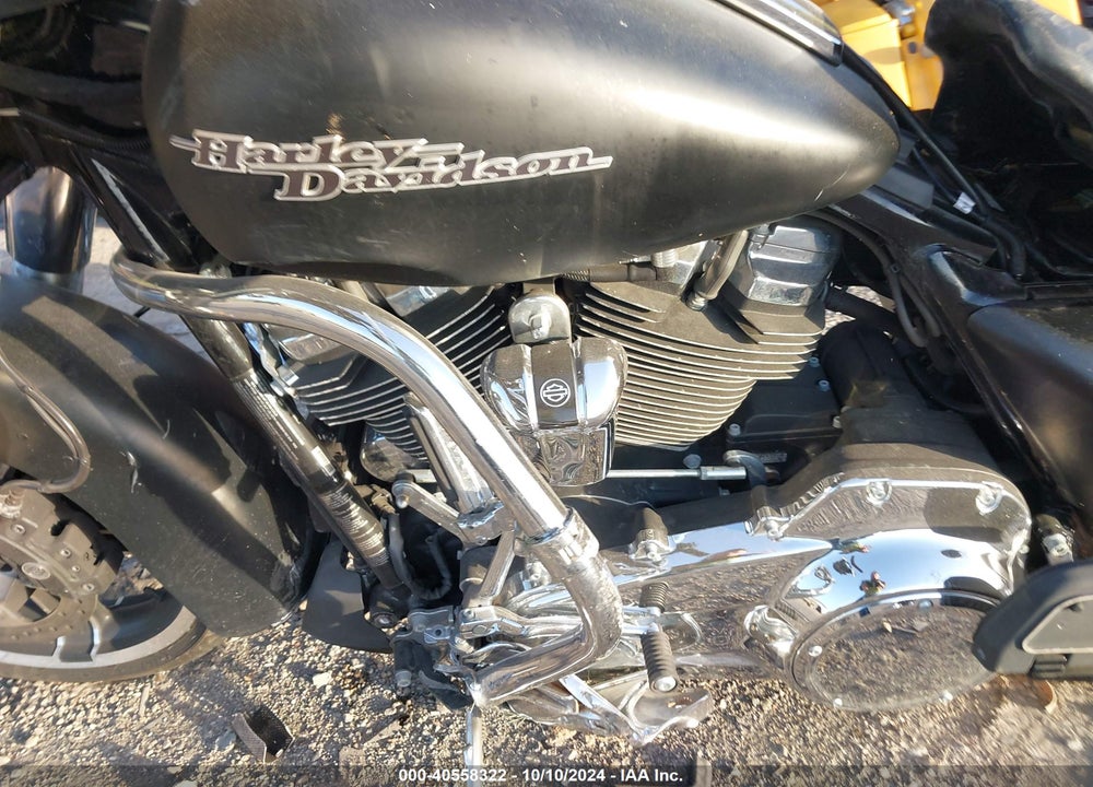 2017 HARLEY-DAVIDSON FLHXS STREET GLIDE SPECIAL VIN: 1HD1KRC12HB657811