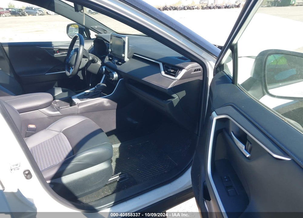 2022 TOYOTA RAV4 HYBRID XSE VIN: 4T3E6RFV4NU075931