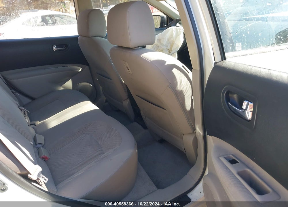 2014 NISSAN ROGUE SELECT S VIN: JN8AS5MV7EW717232