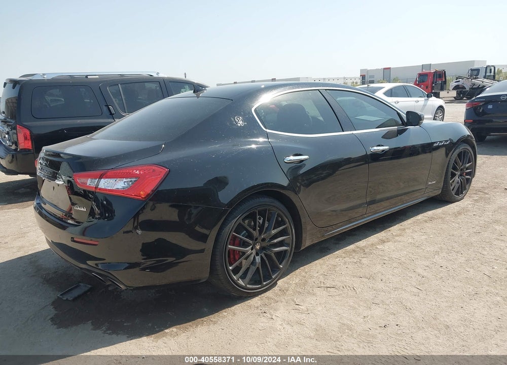 2018 MASERATI GHIBLI S Q4 GRANLUSSO VIN: ZAM57YTL0J1286137