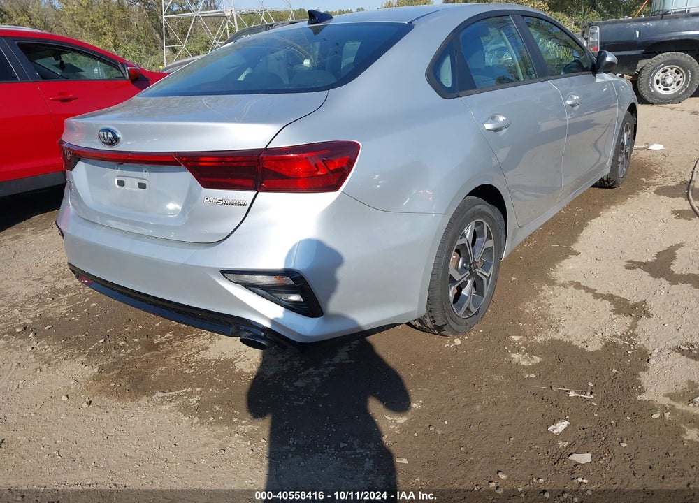 2019 KIA FORTE LXS VIN: 3KPF24AD8KE008791
