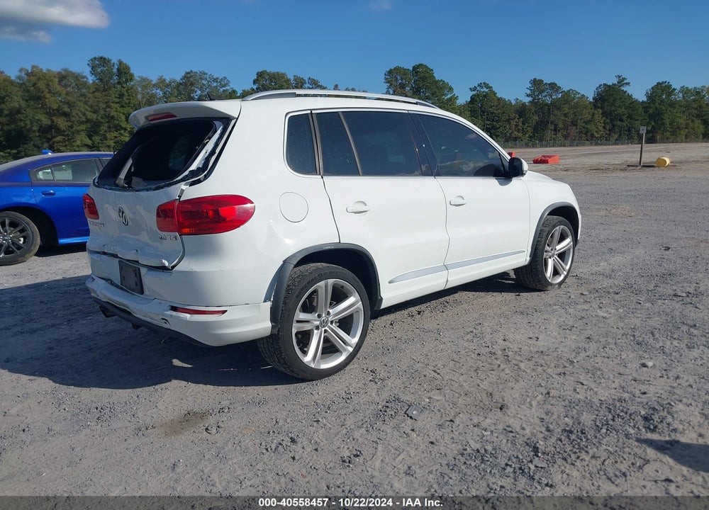 2015 VOLKSWAGEN TIGUAN R-LINE VIN: WVGAV7AXXFW049329