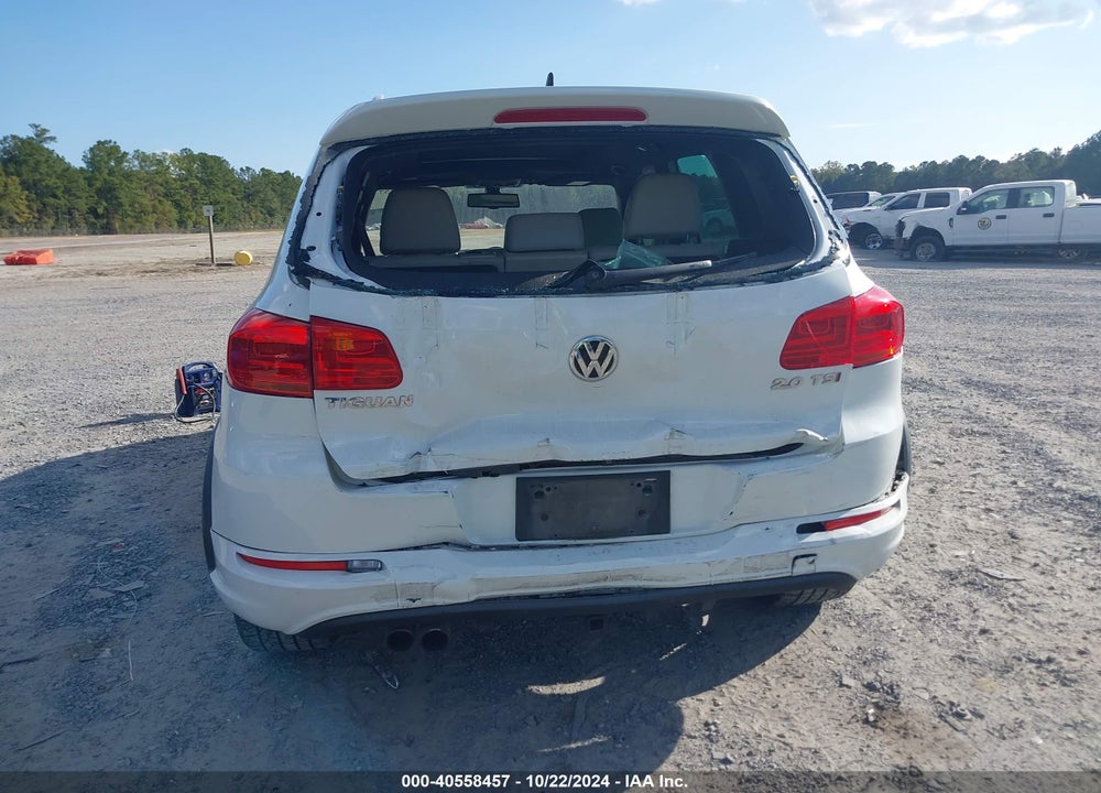 2015 VOLKSWAGEN TIGUAN R-LINE VIN: WVGAV7AXXFW049329