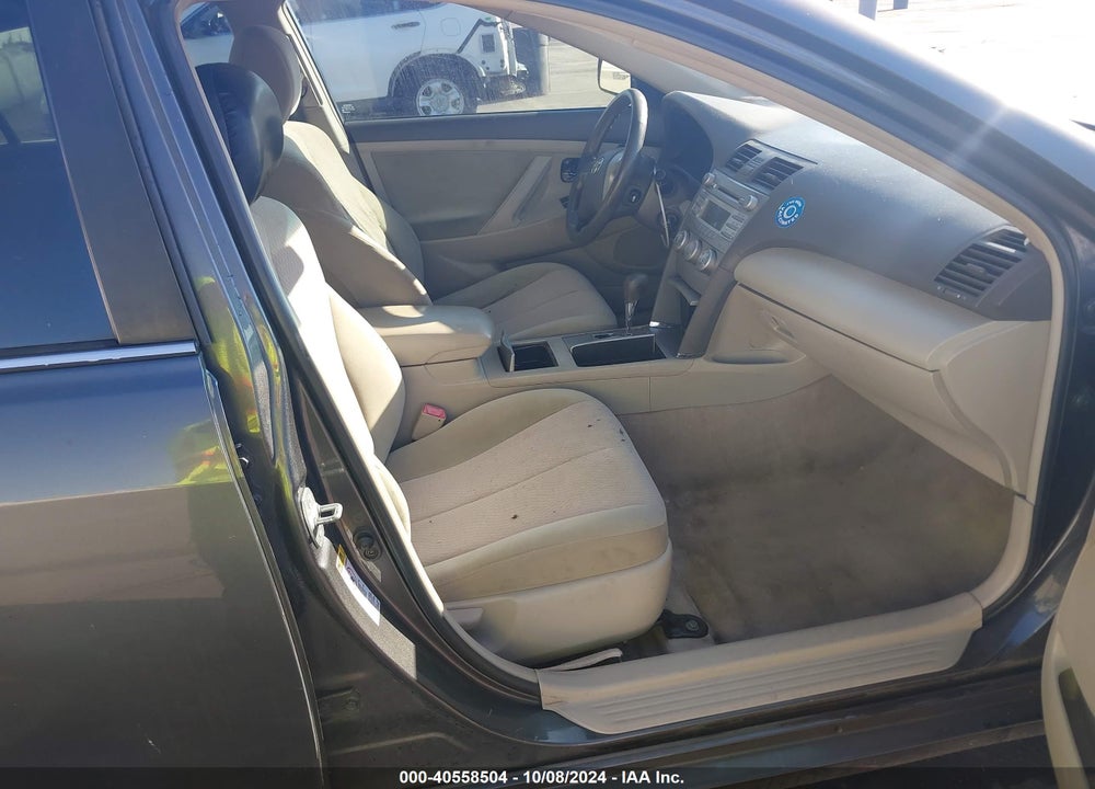 2011 TOYOTA CAMRY LE VIN: 4T1BF3EK1BU137104
