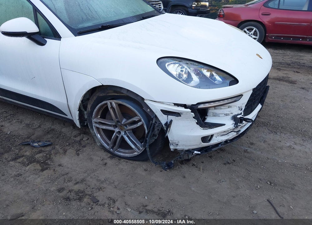 2018 PORSCHE MACAN VIN: WP1AA2A5XJLB14061