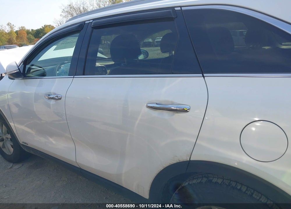 2017 KIA SORENTO 2.4L LX VIN: 5XYPGDA31HG258513