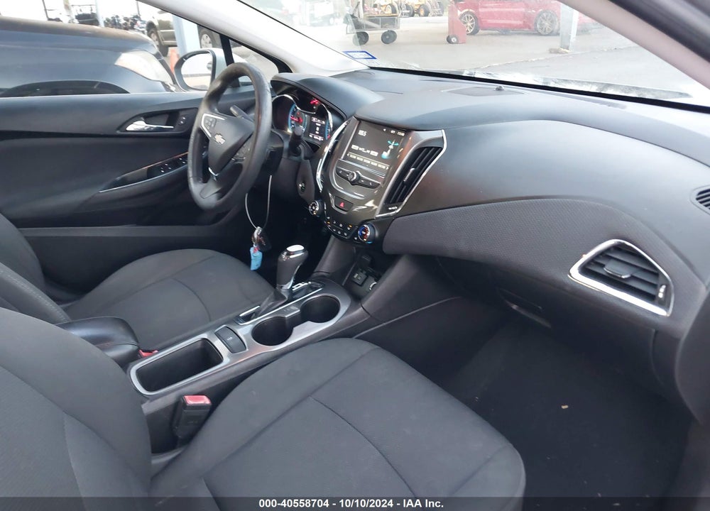 2017 CHEVROLET CRUZE LT AUTO VIN: 1G1BE5SM1H7253511