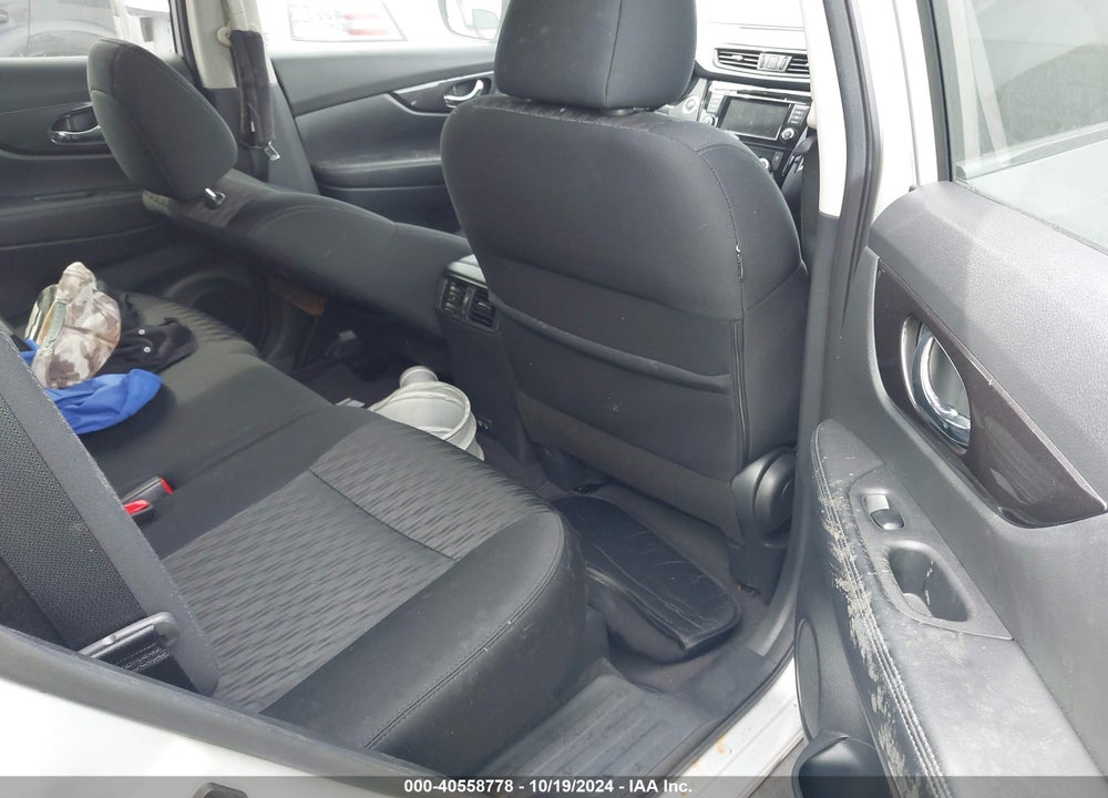 2019 NISSAN ROGUE SV VIN: 5N1AT2MT3KC821358