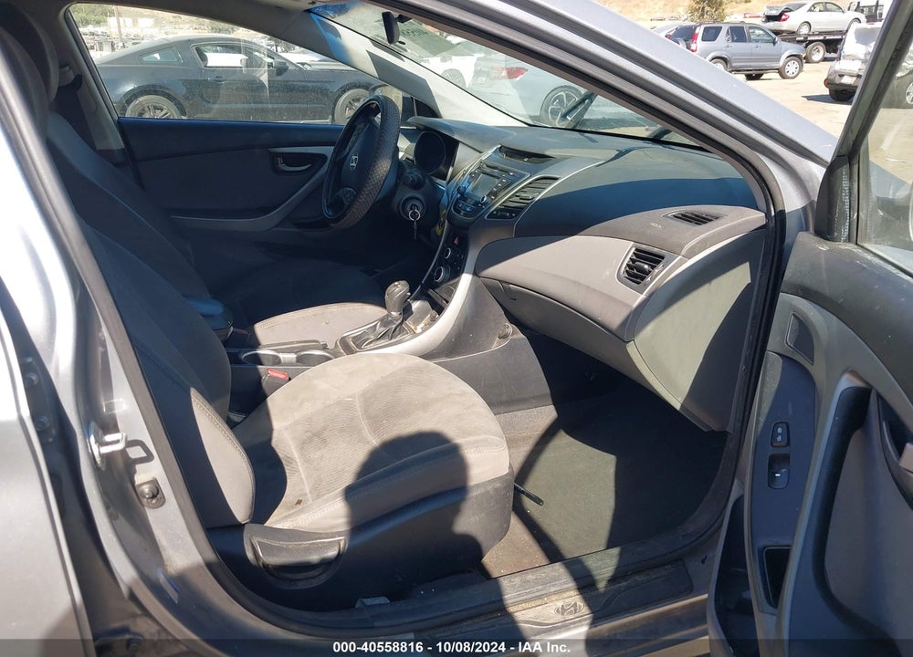2015 HYUNDAI ELANTRA SE VIN: 5NPDH4AEXFH596919