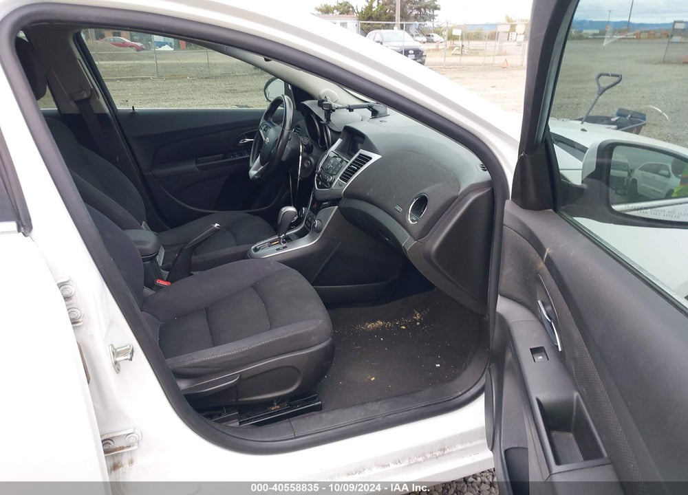 2014 CHEVROLET CRUZE 1LT AUTO VIN: 1G1PC5SB0E7424531