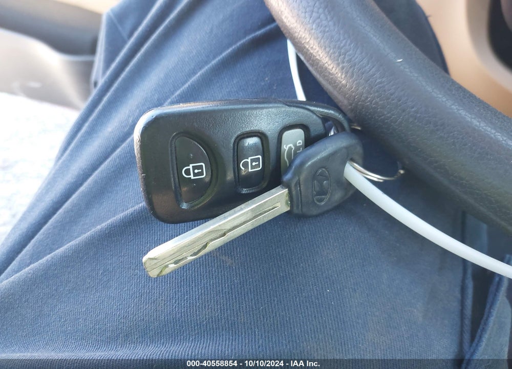 2013 HYUNDAI SONATA GLS VIN: 5NPEB4AC3DH655939