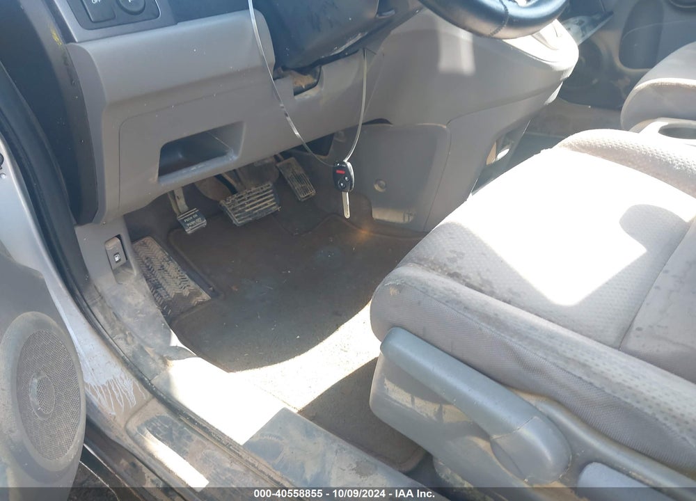 2009 HONDA CR-V LX VIN: 3CZRE38329G709220
