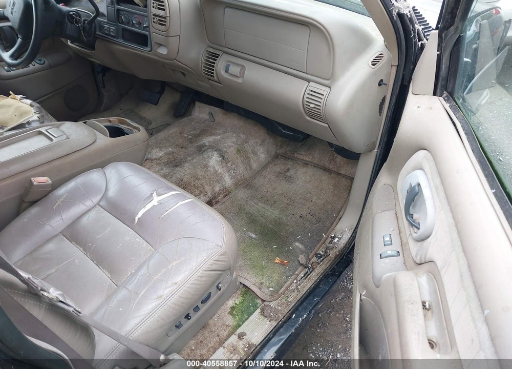 1999 GMC SUBURBAN 1500 SLT CMI VIN: 3GKFK16R5XG545511