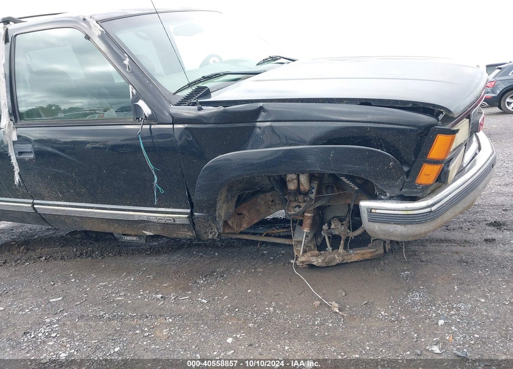 1999 GMC SUBURBAN 1500 SLT CMI VIN: 3GKFK16R5XG545511