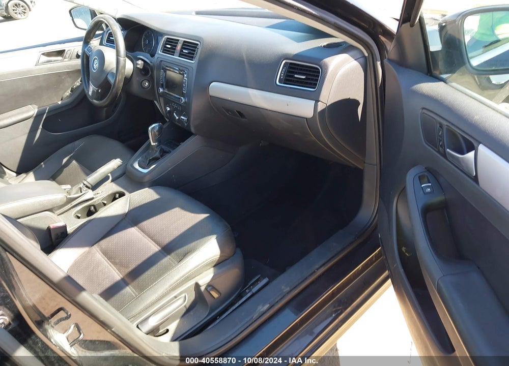 2013 VOLKSWAGEN JETTA 2.5L SE VIN: 3VWDP7AJ9DM262371