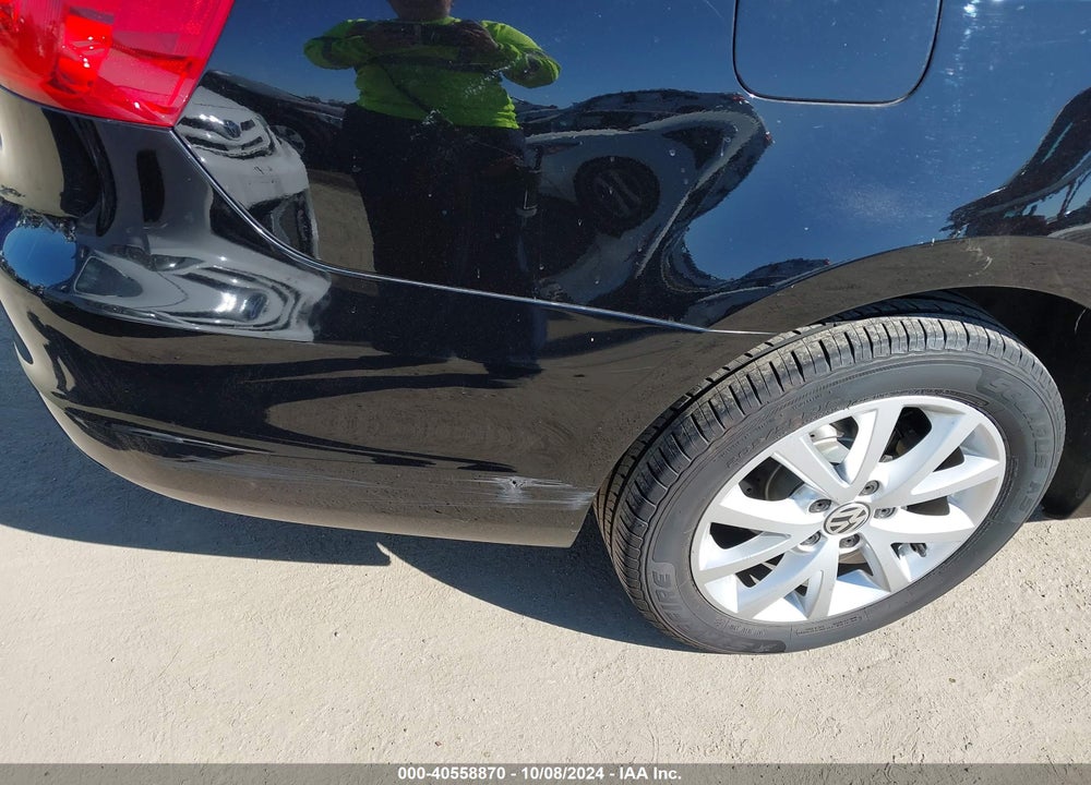 2013 VOLKSWAGEN JETTA 2.5L SE VIN: 3VWDP7AJ9DM262371