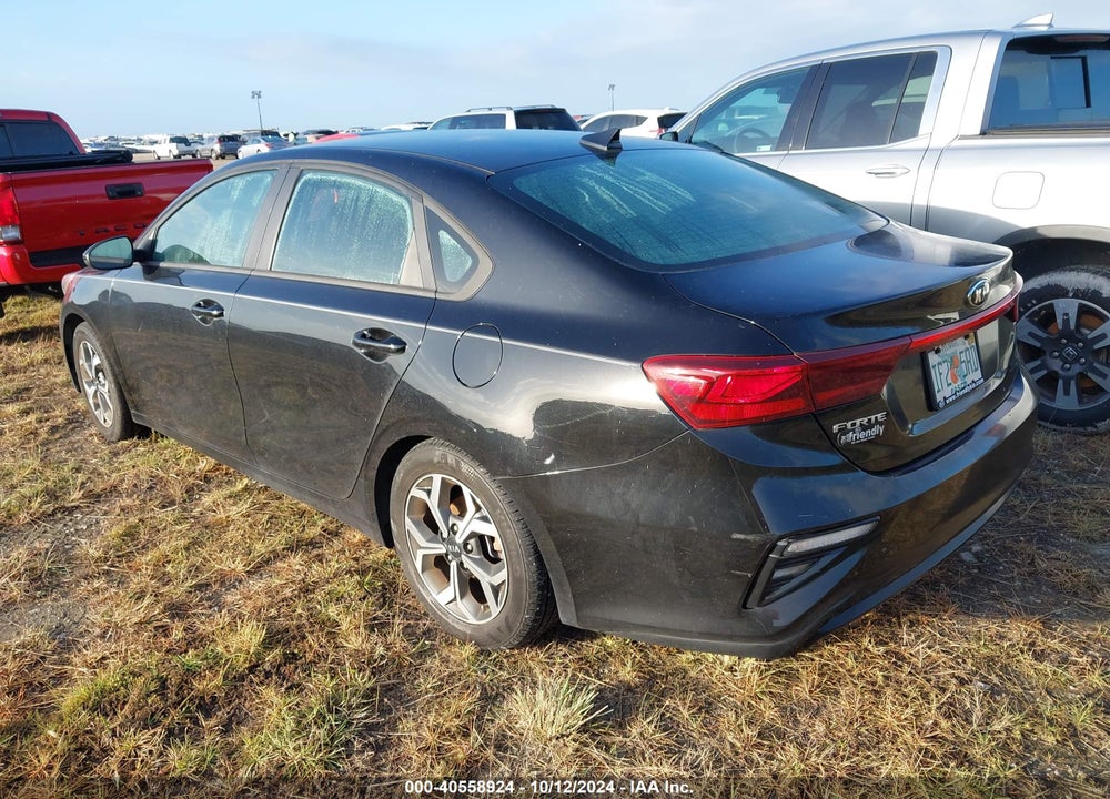 2021 KIA FORTE LXS VIN: 3KPF24AD7ME358786