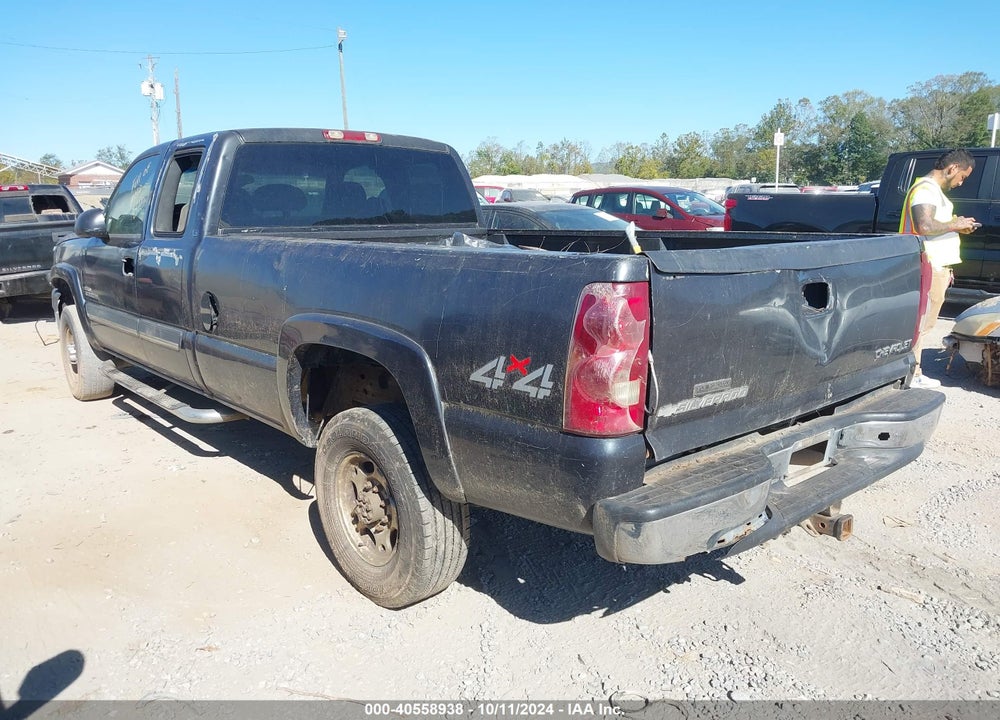 2003 CHEVROLET SILVERADO 2500HD LS VIN: 1GCHK29173E302932
