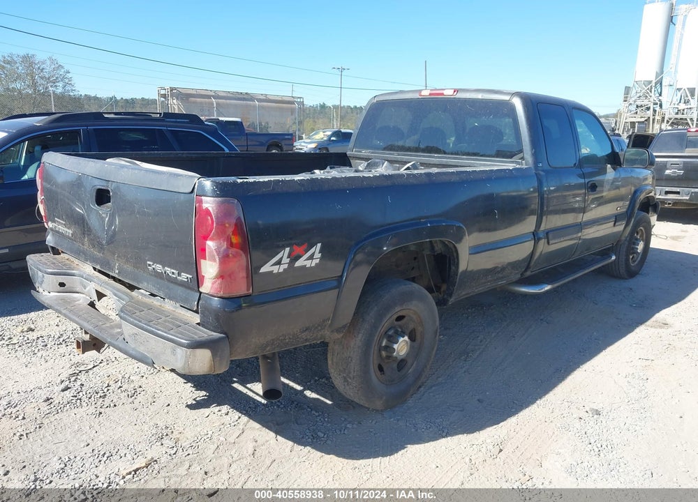 2003 CHEVROLET SILVERADO 2500HD LS VIN: 1GCHK29173E302932