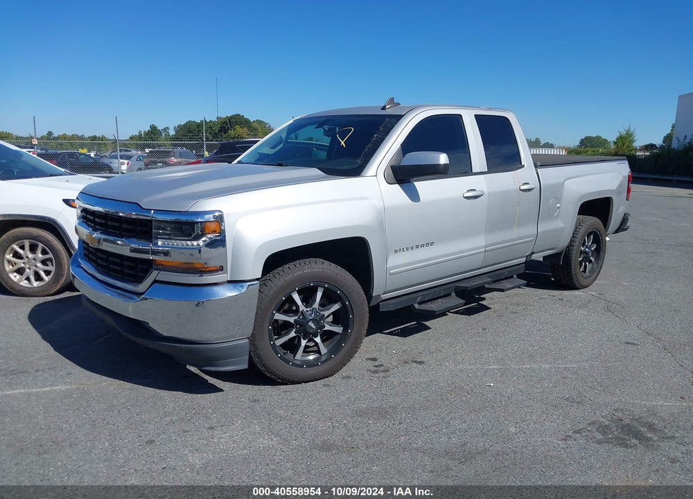 2018 CHEVROLET SILVERADO 1500 1LT VIN: 1GCRCREC8JZ357218