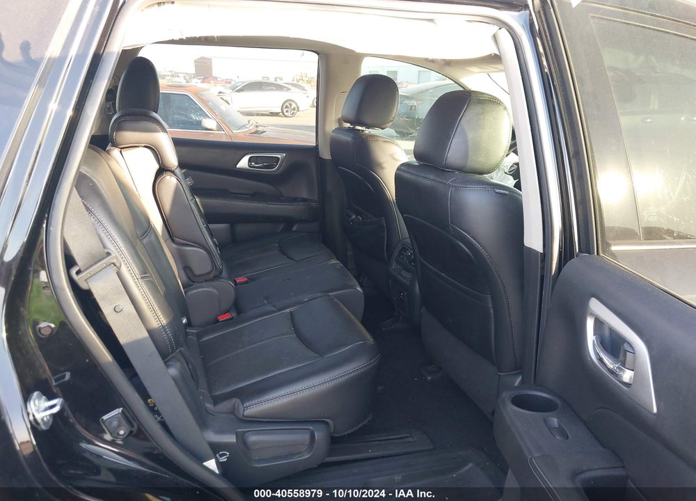 2017 NISSAN PATHFINDER PLATINUM VIN: 5N1DR2MN4HC905260