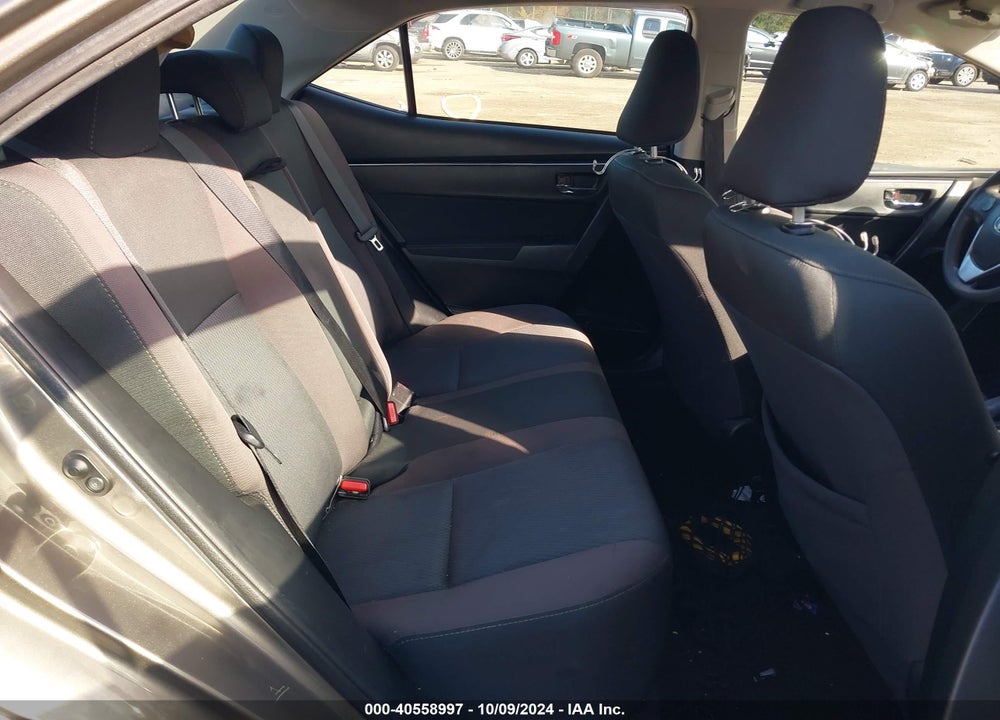 2018 TOYOTA COROLLA LE VIN: 2T1BURHE1JC085732