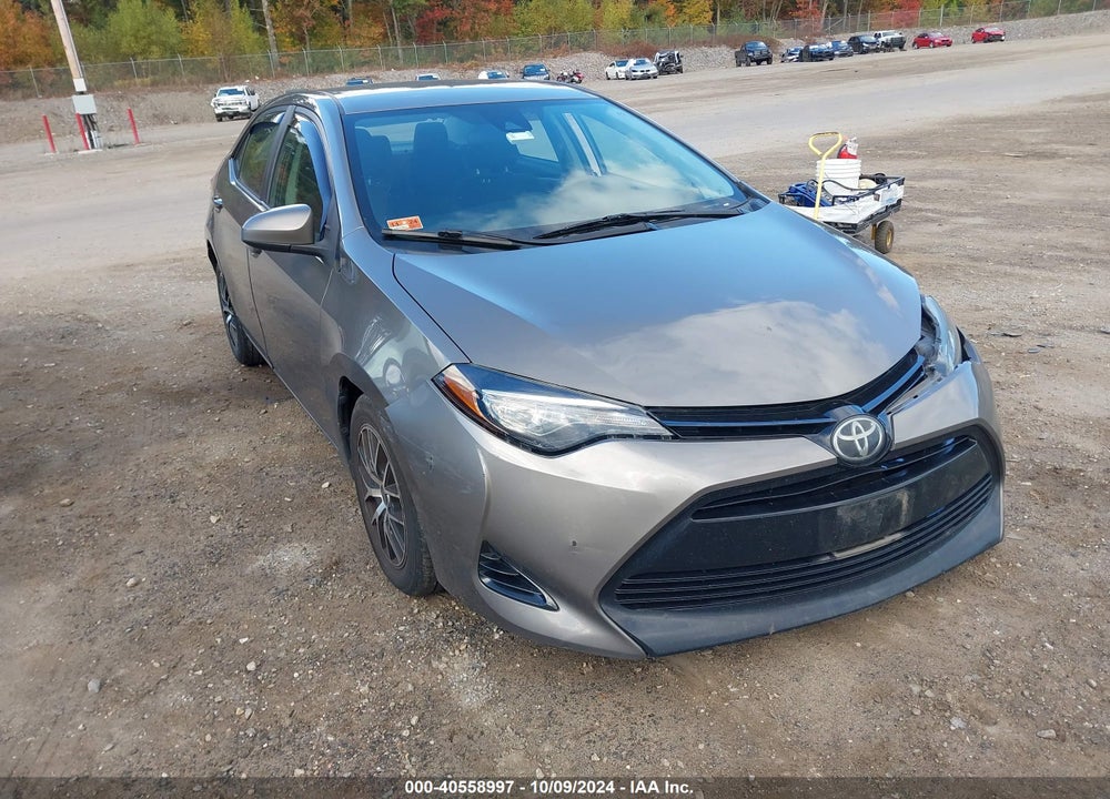 2018 TOYOTA COROLLA LE VIN: 2T1BURHE1JC085732