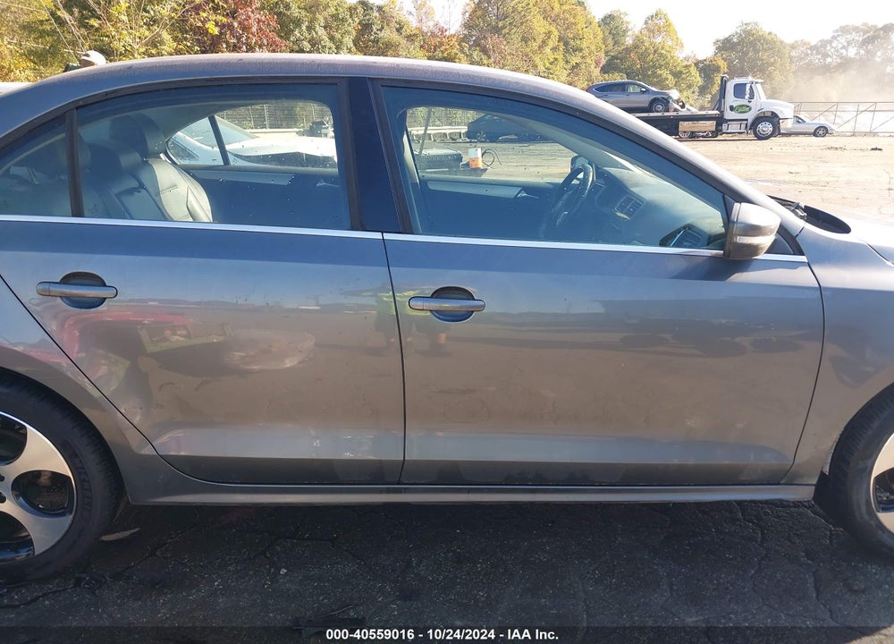 2013 VOLKSWAGEN JETTA 2.5L SE VIN: 3VWDP7AJ7DM416091