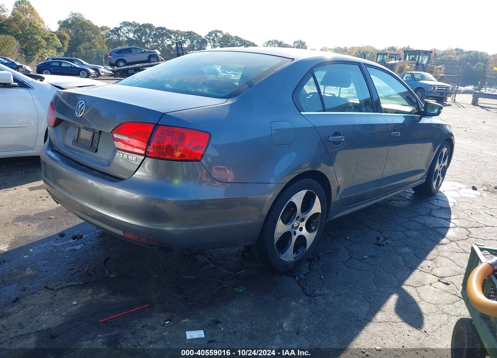 2013 VOLKSWAGEN JETTA 2.5L SE VIN: 3VWDP7AJ7DM416091
