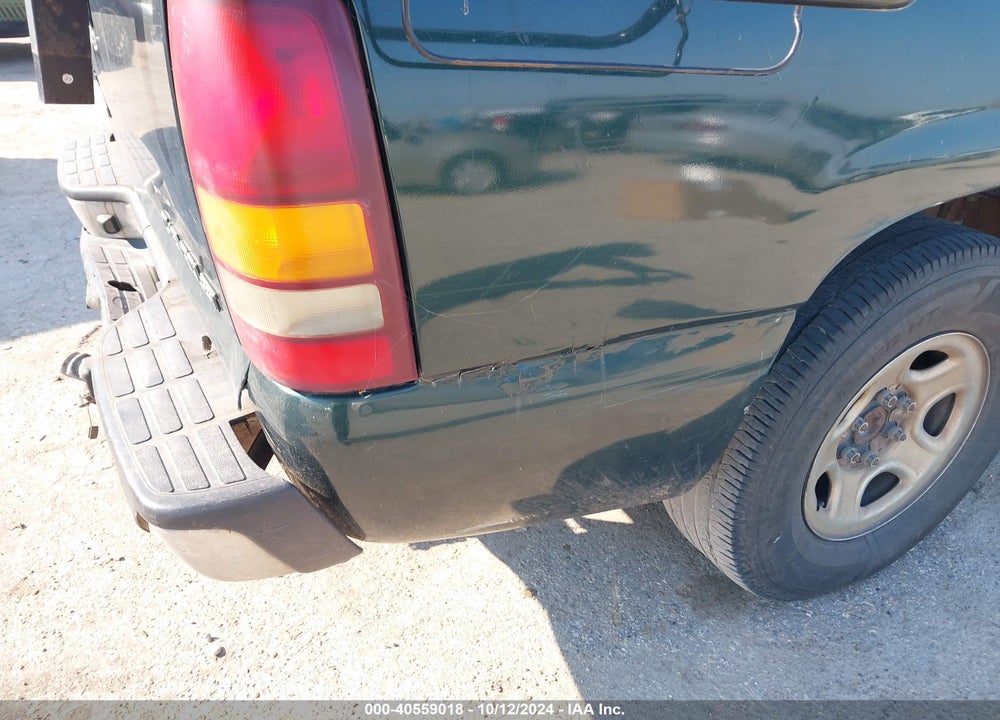 2002 CHEVROLET SILVERADO 1500 LS VIN: 2GCEC19V921344712