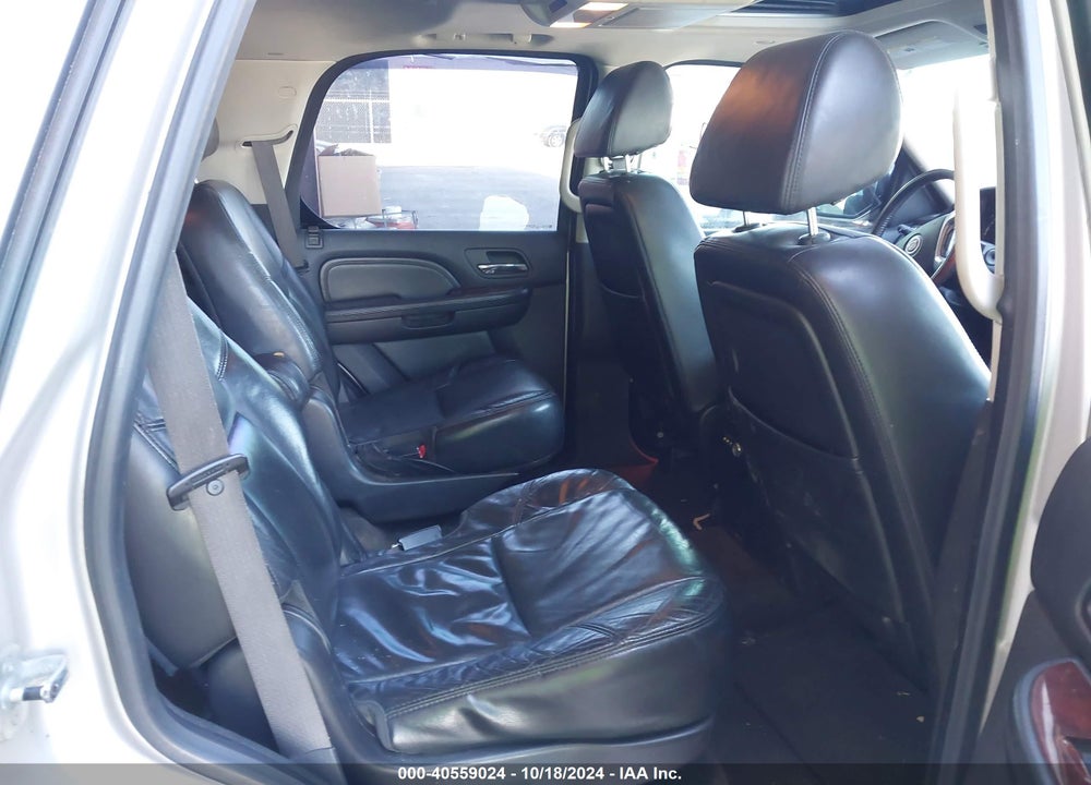 2008 CADILLAC ESCALADE STANDARD VIN: 1GYFK63818R261941