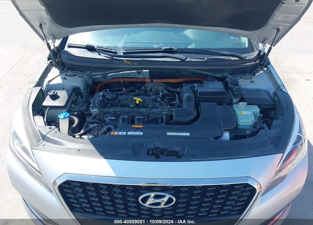2017 HYUNDAI SONATA HYBRID SE VIN: KMHE24L16HA044288