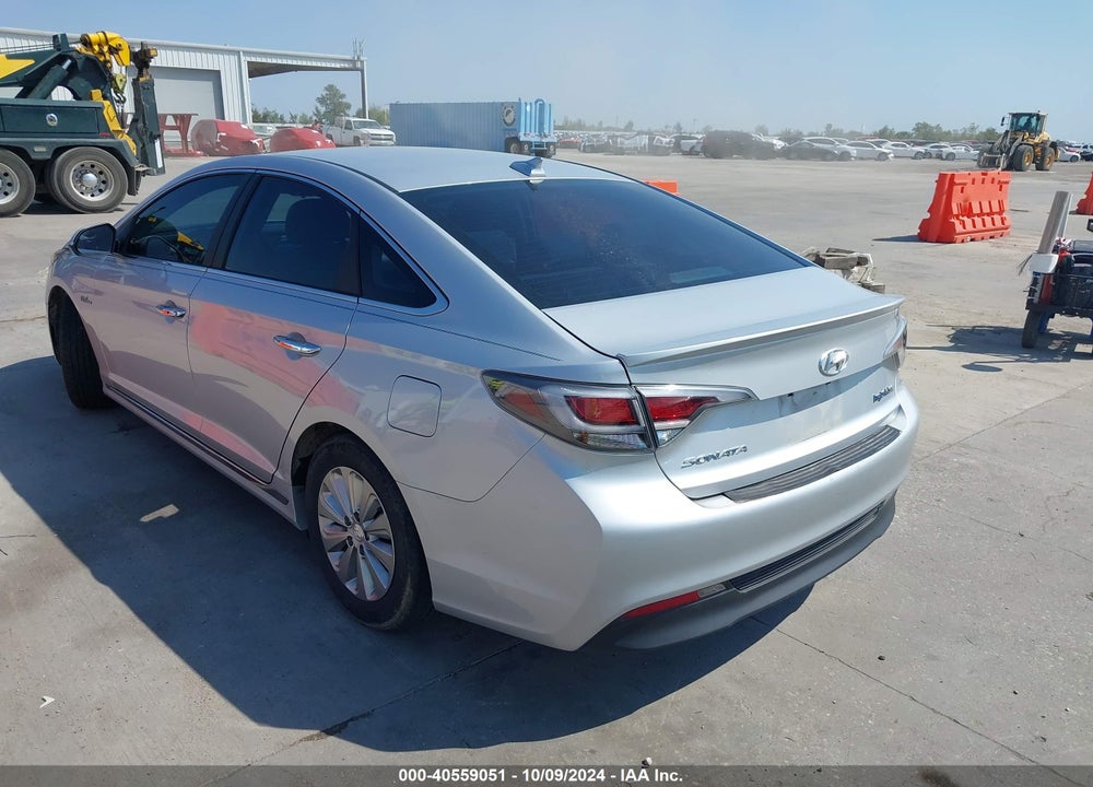 2017 HYUNDAI SONATA HYBRID SE VIN: KMHE24L16HA044288