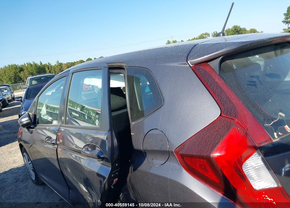 2019 HONDA FIT LX VIN: 3HGGK5H48KM752043