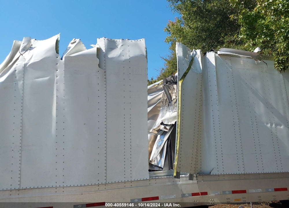 2022 UTILITY TRAILER MFG --- VIN: 1UYVS2533N7522717