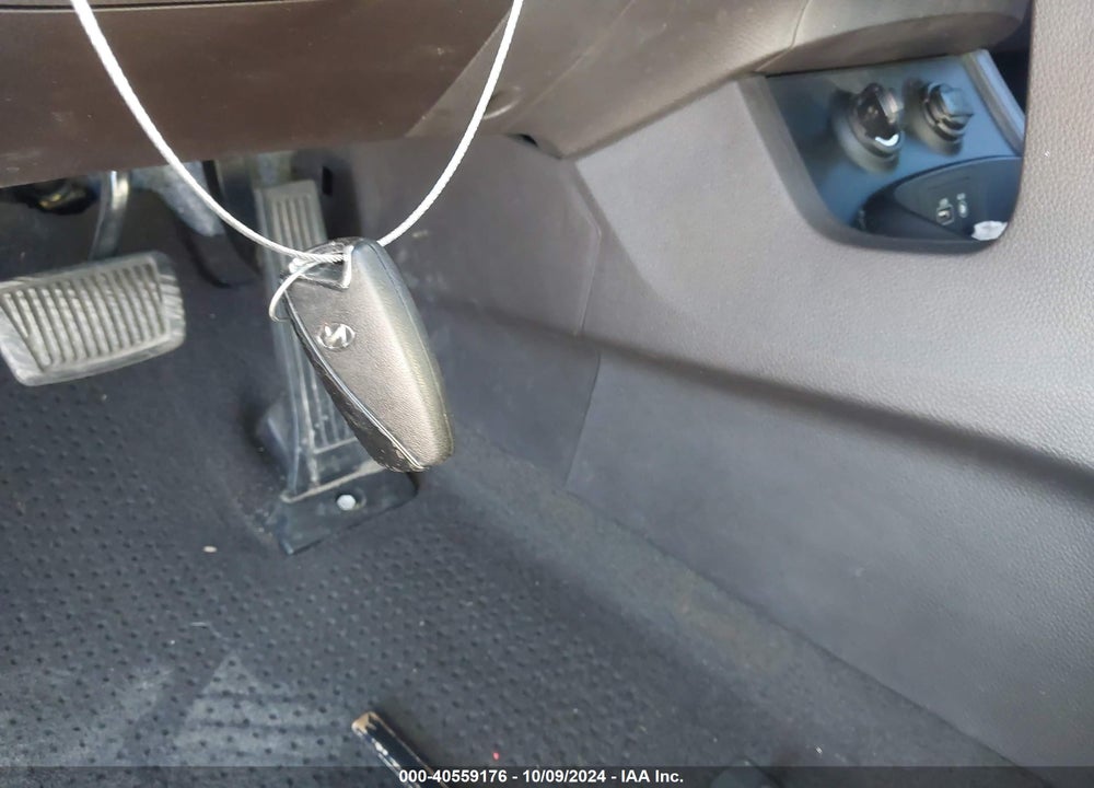2017 HYUNDAI SANTA FE SE VIN: KM8SN4HF0HU237579