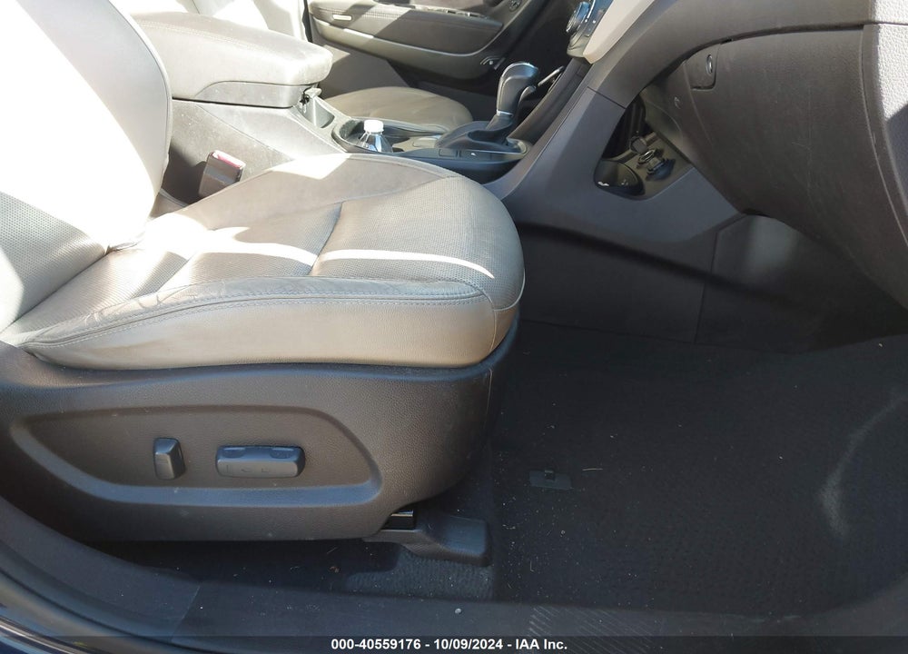 2017 HYUNDAI SANTA FE SE VIN: KM8SN4HF0HU237579