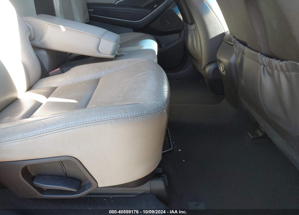 2017 HYUNDAI SANTA FE SE VIN: KM8SN4HF0HU237579