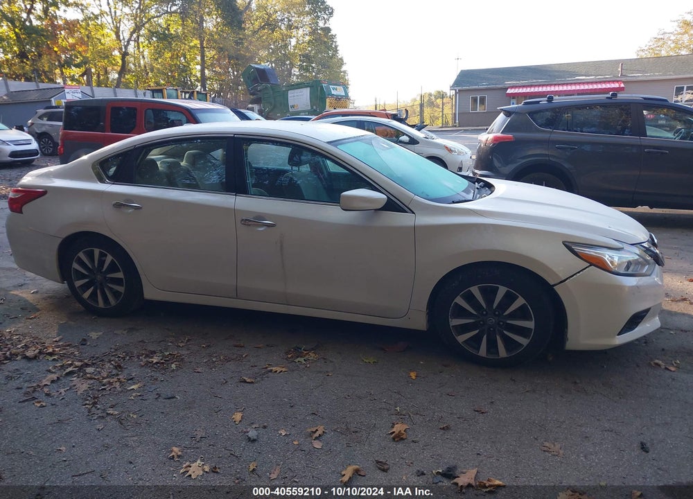 2017 NISSAN ALTIMA 2.5 SV VIN: 1N4AL3AP5HC190550