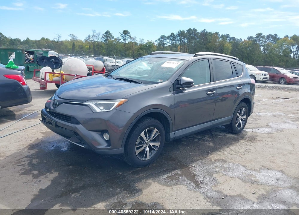 2018 TOYOTA RAV4 VIN: 2T3RFREVXJW753076