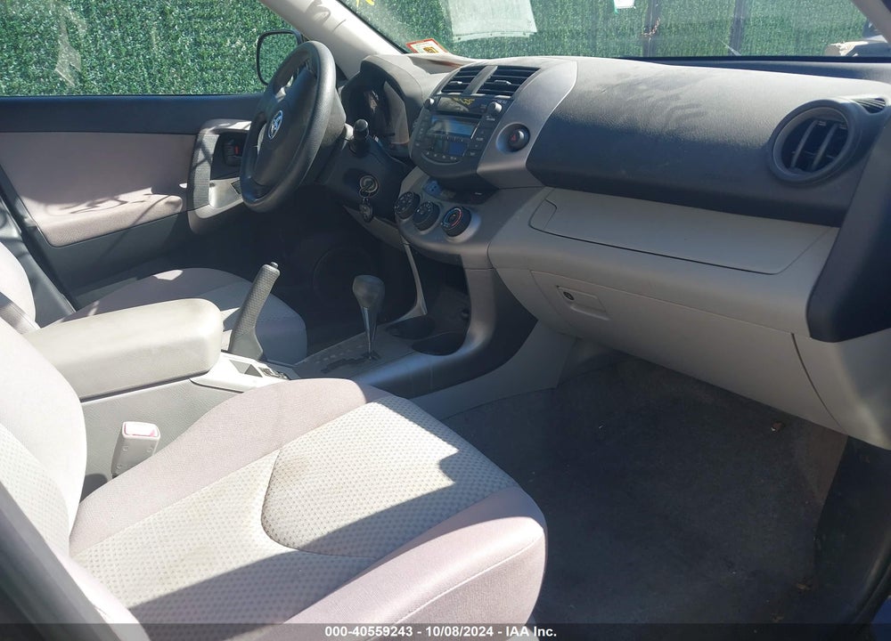 2006 TOYOTA RAV4 VIN: JTMBD33VX65042838