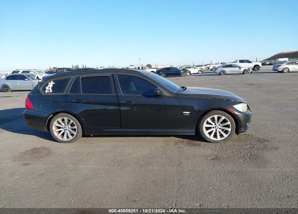 2011 BMW 328I XDRIVE VIN: WBAUU3C57BA542186