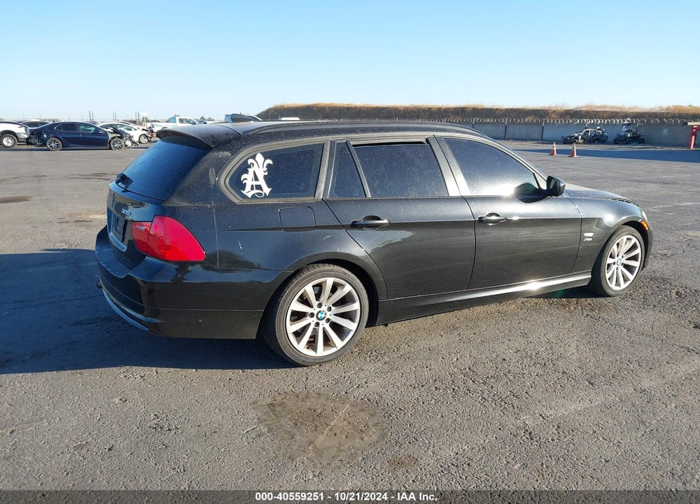 2011 BMW 328I XDRIVE VIN: WBAUU3C57BA542186