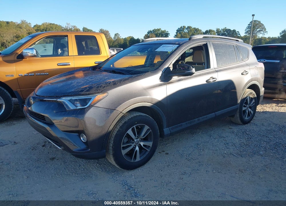 2018 TOYOTA RAV4 XLE VIN: JTMWFREV4JJ196473