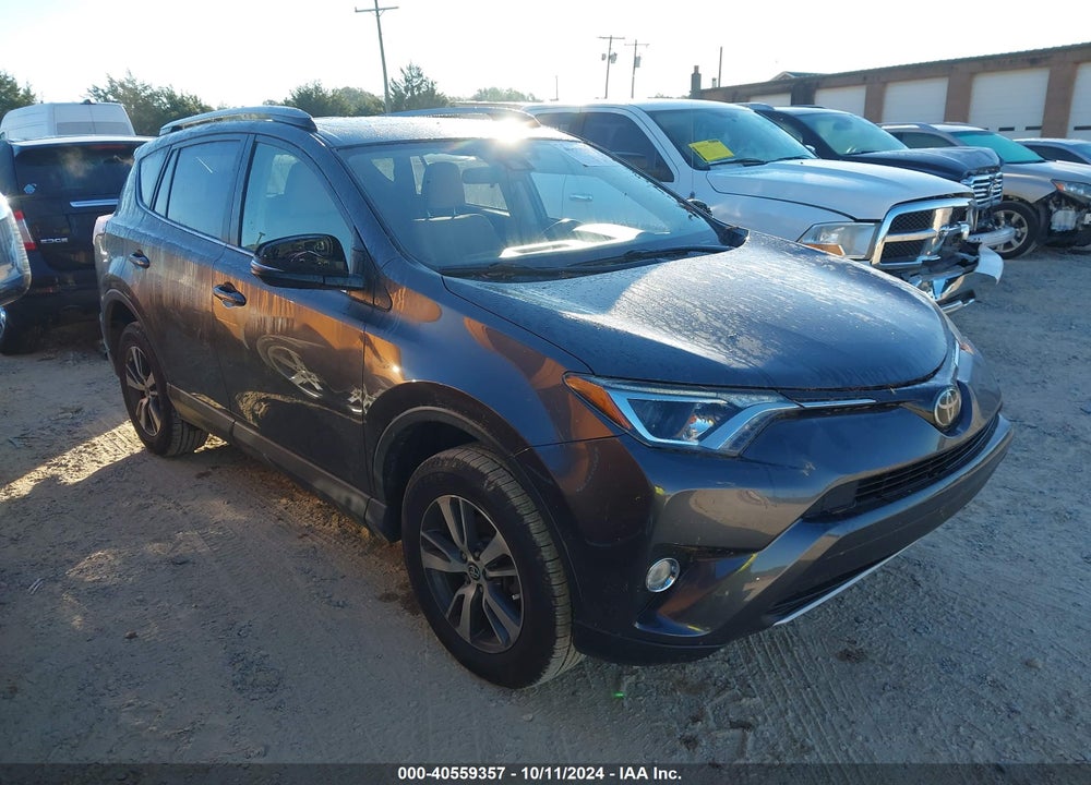 2018 TOYOTA RAV4 XLE VIN: JTMWFREV4JJ196473