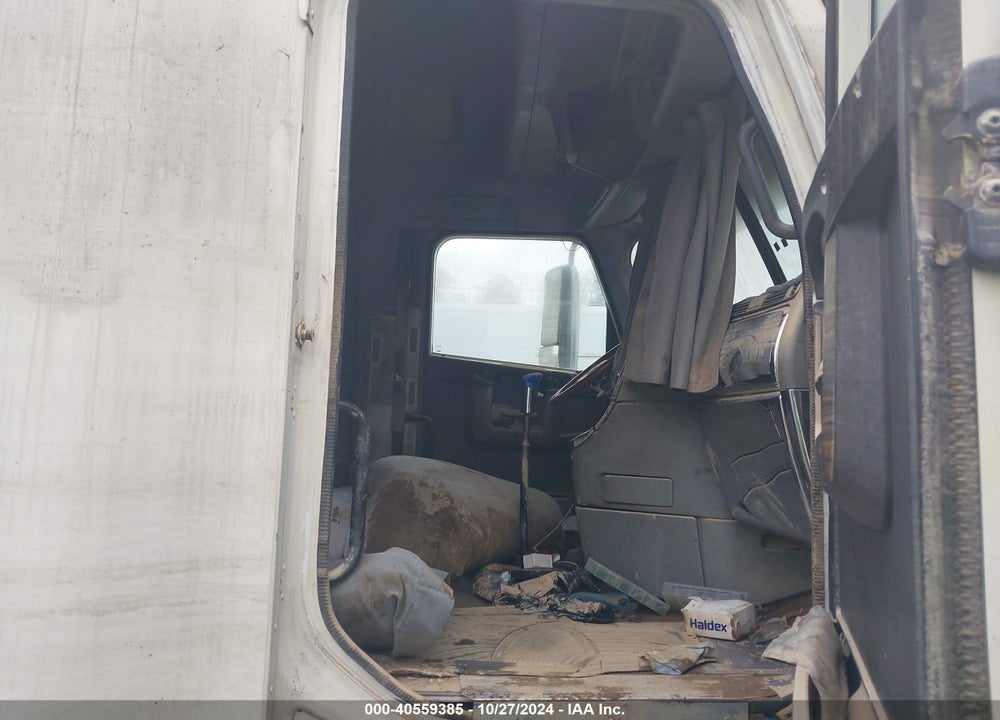 1997 FREIGHTLINER CENTURY CLASSIC FLC120 VIN: 1FUYSXYB1VL658405