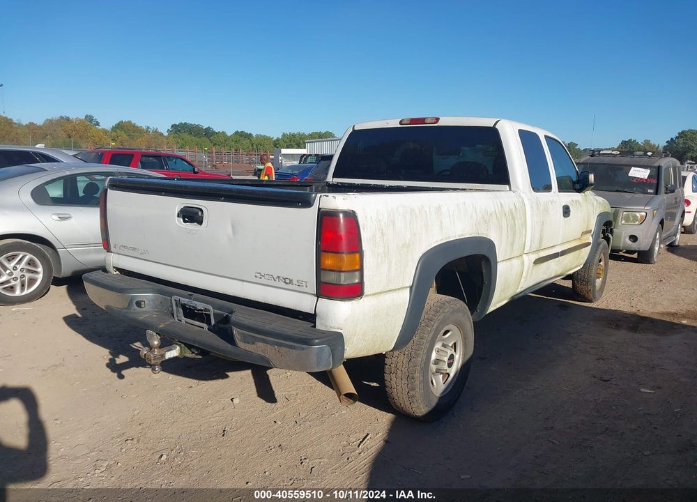 2006 GMC SIERRA 2500HD SL VIN: 1GTHC29UX6E288780