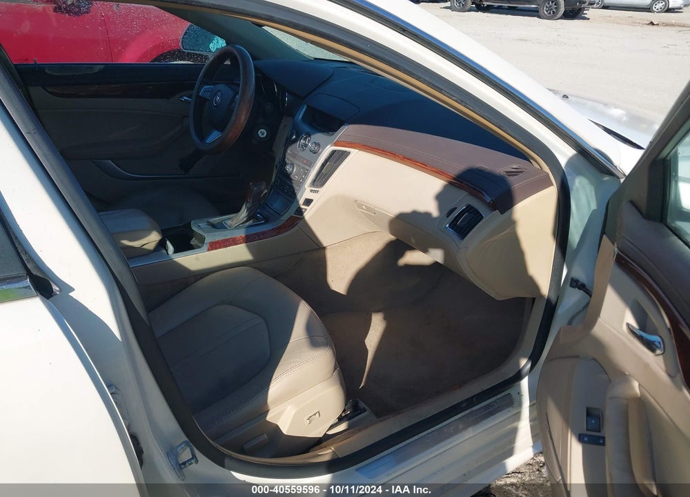 2010 CADILLAC CTS LUXURY VIN: 1G6DE5EG7A0149032