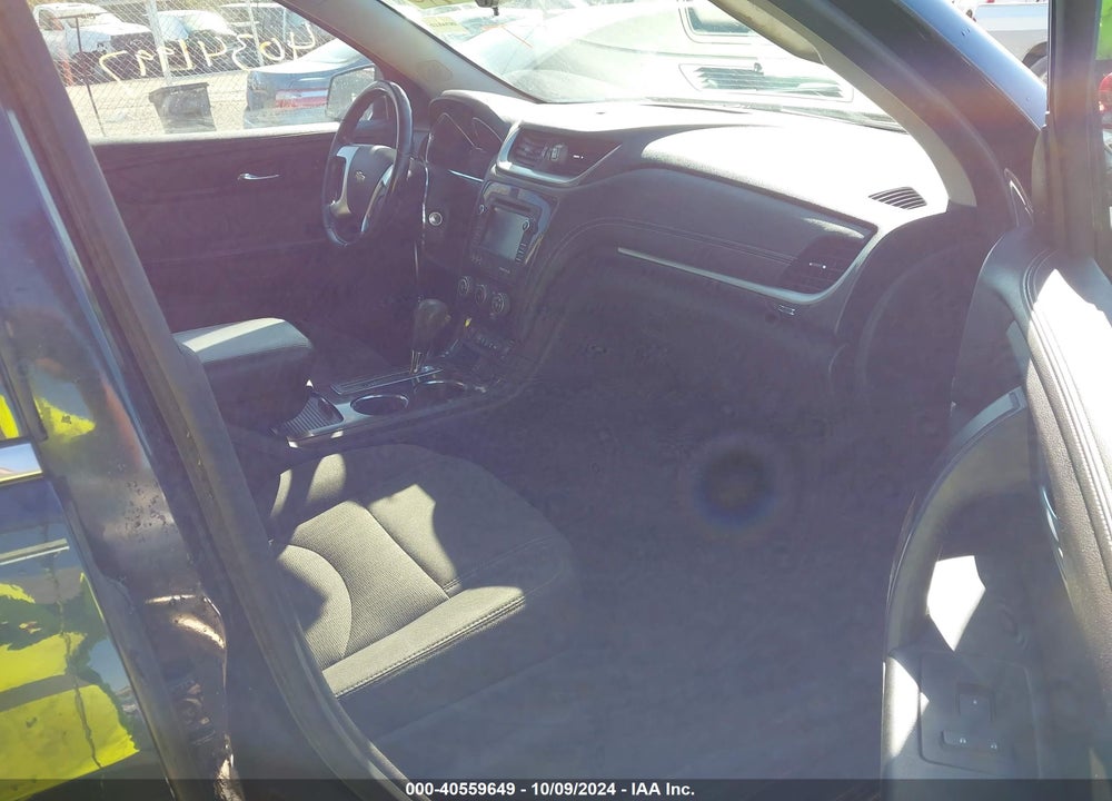 2015 CHEVROLET TRAVERSE 1LT VIN: 1GNKRGKD8FJ155235