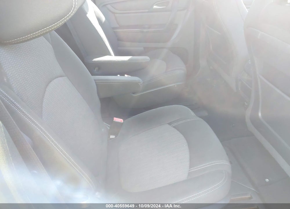 2015 CHEVROLET TRAVERSE 1LT VIN: 1GNKRGKD8FJ155235